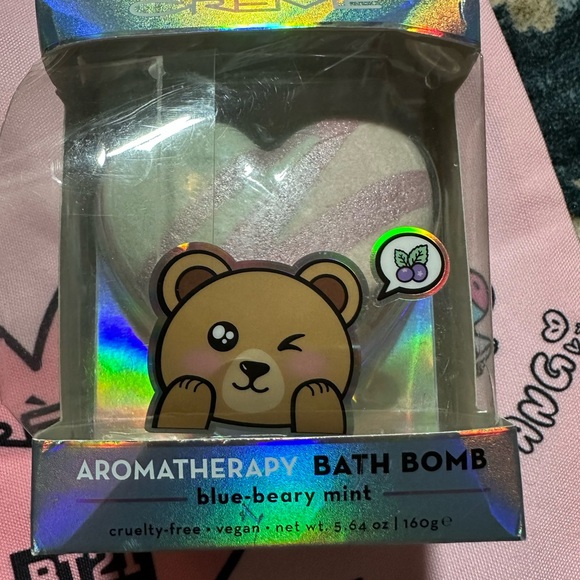 The Creme Shop X BT21 Bundle w/ Teddy Headband & Aromatherapy Bath Bomb all New - Picture 8 of 9
